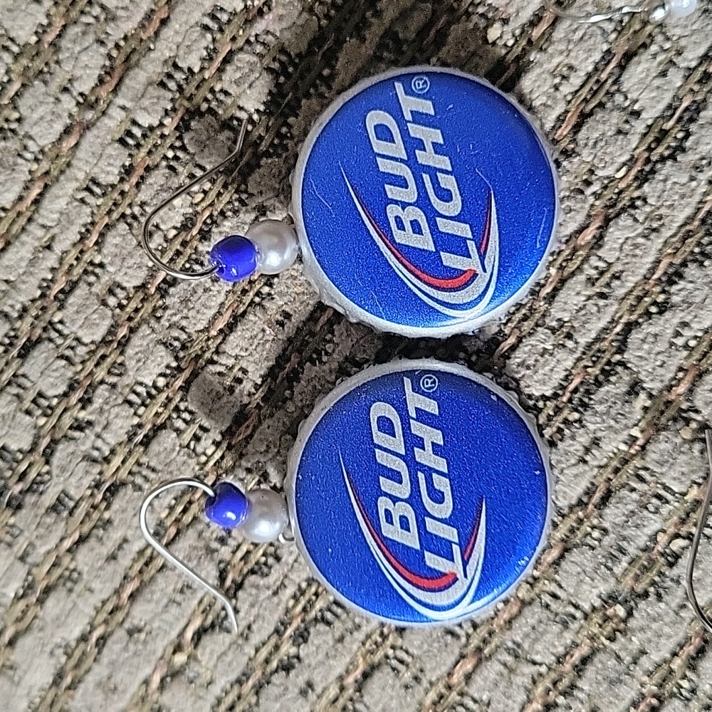 NWT HANDMADE Bud light earrings